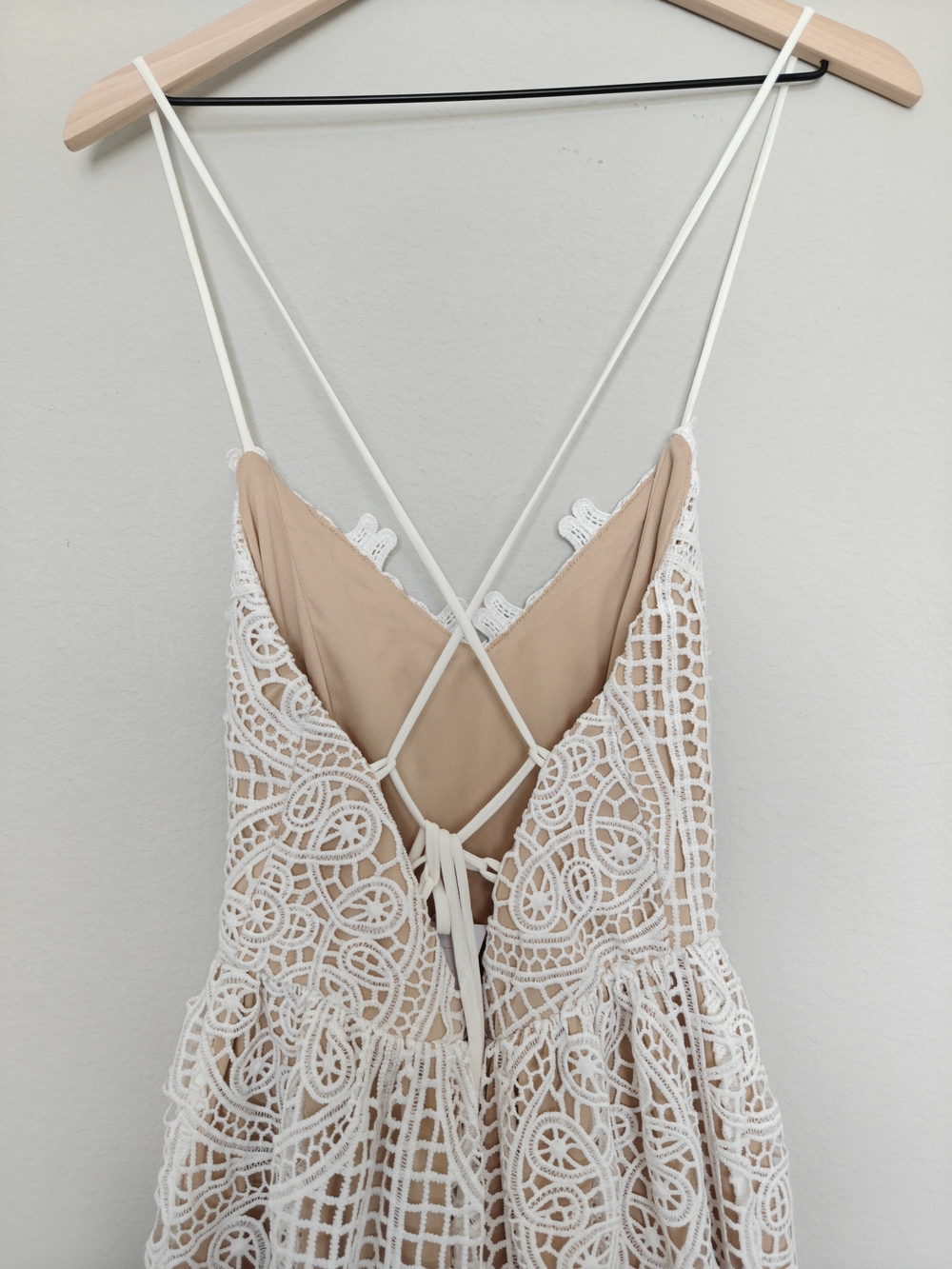 White Lace Backless Maxi Dress with Spaghetti Straps - Picture 4 of 9